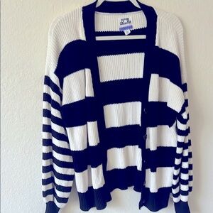 Future collective sweater size L Kahlana Barfield